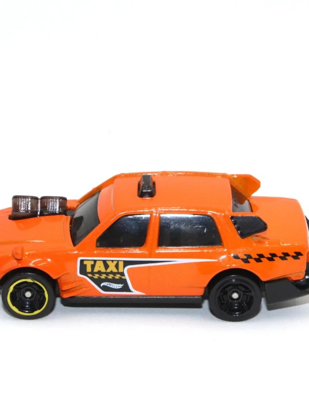 2015 Hot Wheels Time Attaxi Orange 1:64 Diecast 2 5/8
